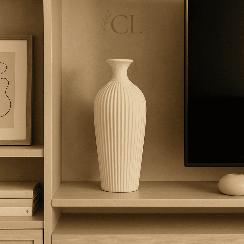 Vaso de Cerâmica Clássico Canelado | Elegância Escultural em Traços Contemporâneos
